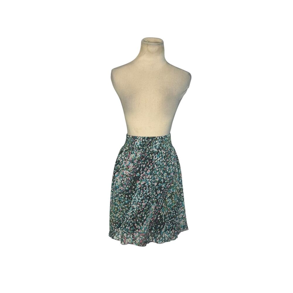 Xhilaration black blue floral pull on mini skirt size XS